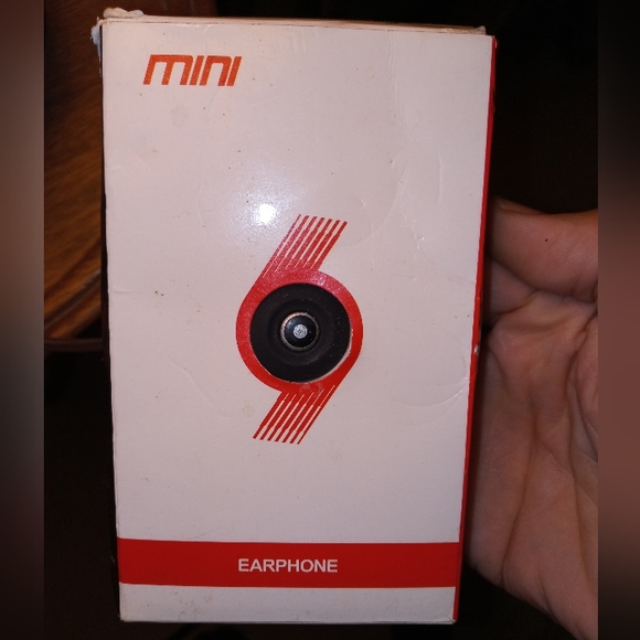 Worlds smallest Bluetooth (like new) - Picture 1 of 6